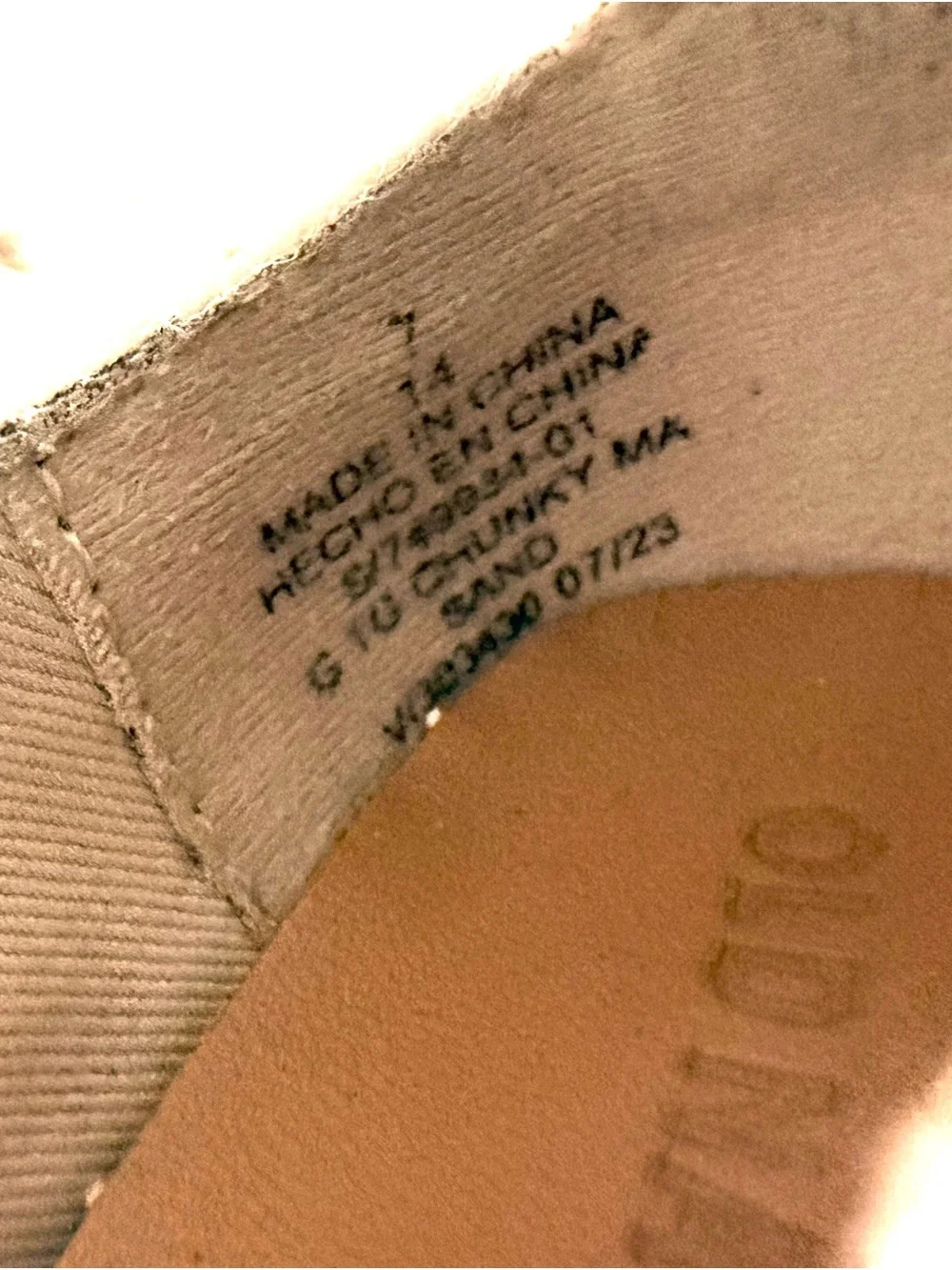 Old Navy Cream Mary Jane Strap Dress Shoes
